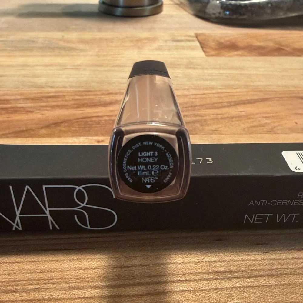 NARS Radiant Creamy Concealer - Light 3 Honey (Beige)